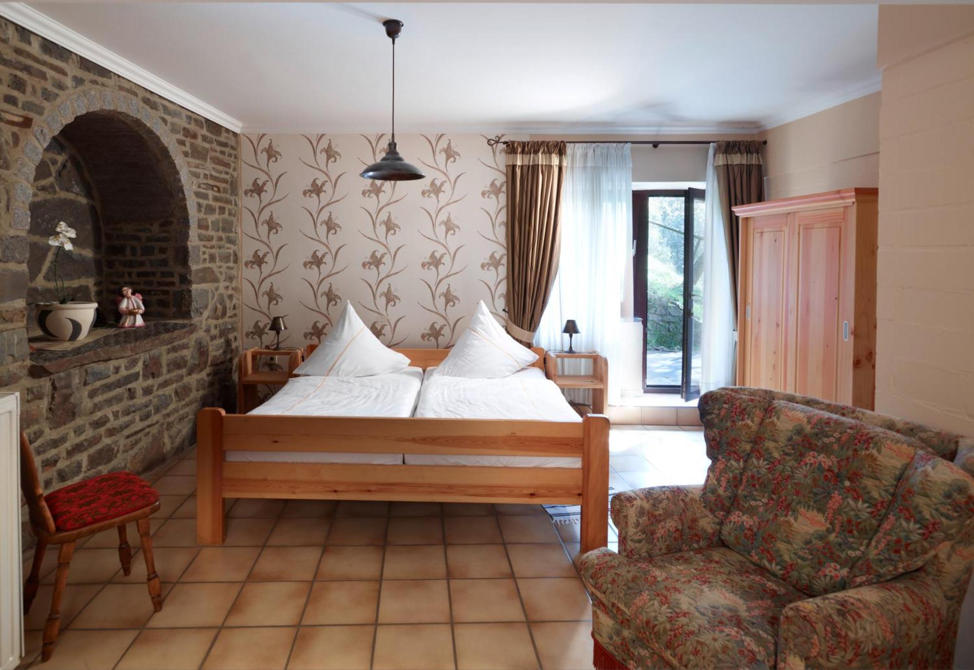 Hotel Haus Kylltal Zendscheid Kültér fotó
